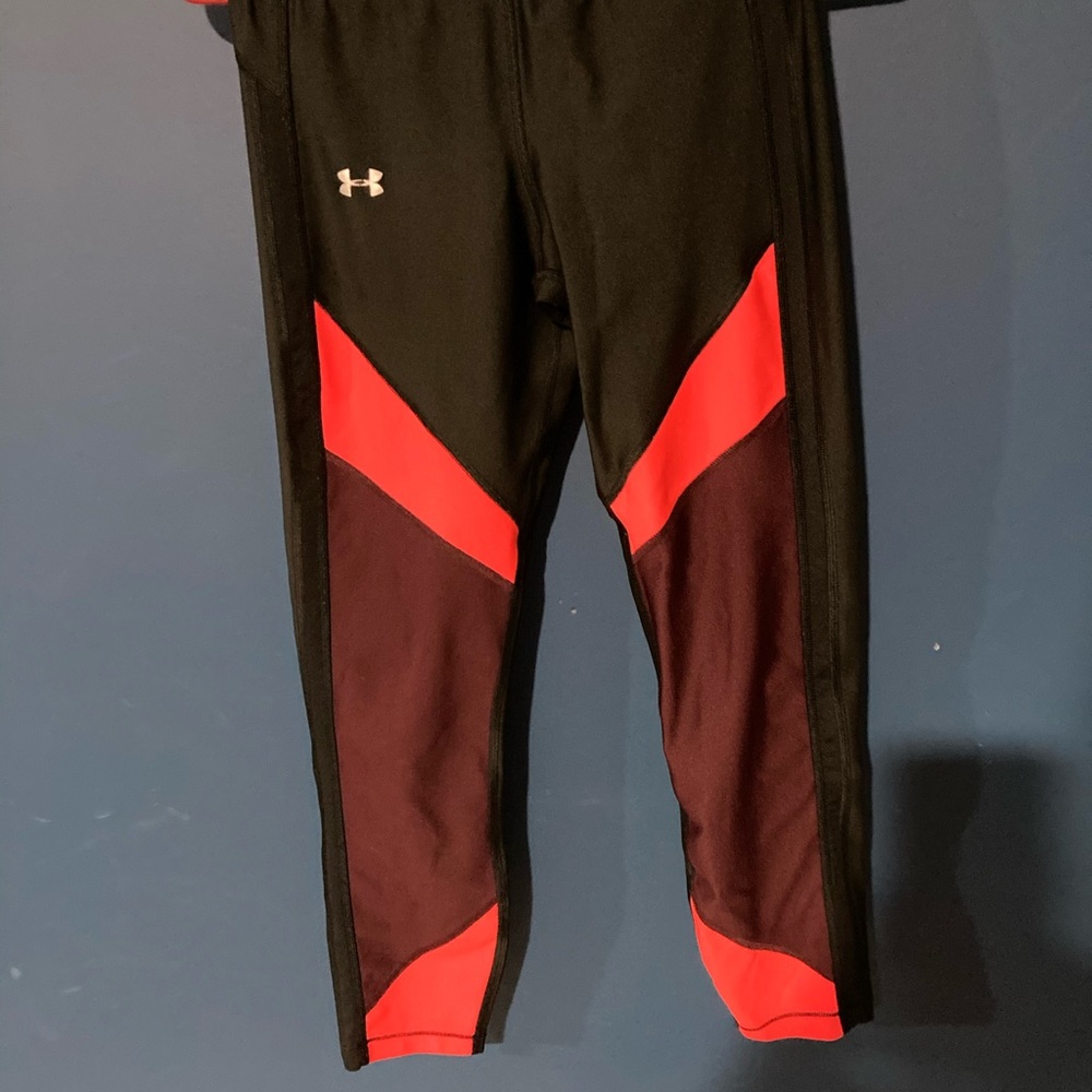 Under Armor 3/4 compression leggings